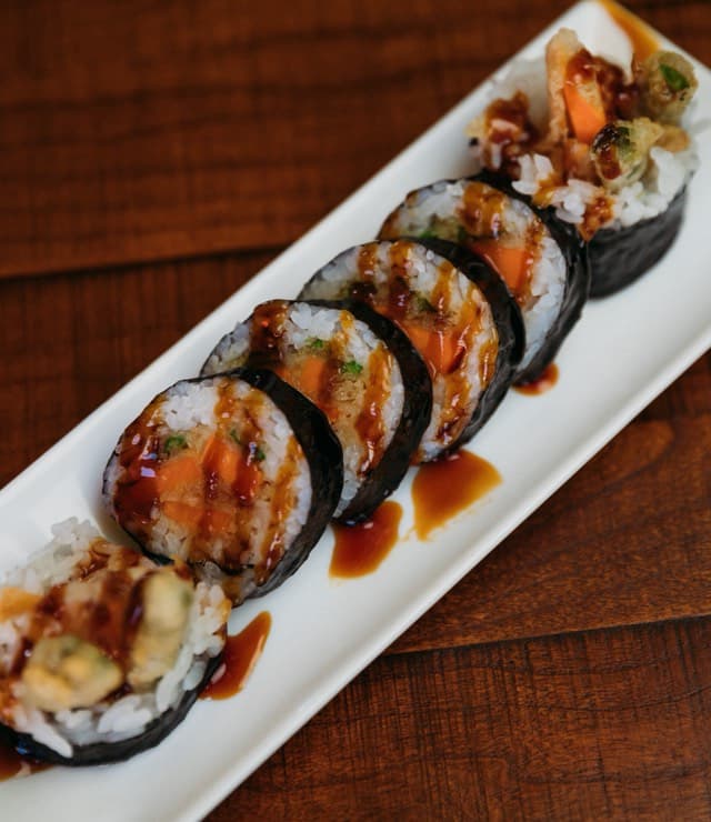 Veggie Tempura Roll (V)