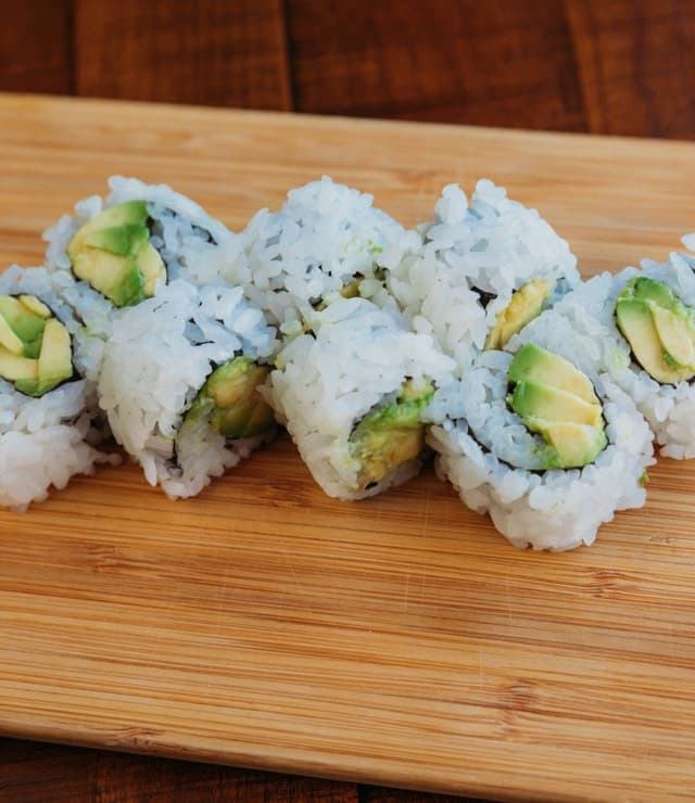 Avocado Roll (V)